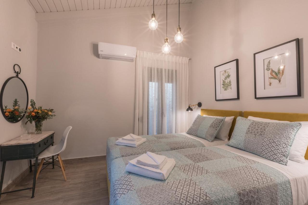 Casa Leone, Cosy Apartment Overlooking The Square Spílion Exterior foto