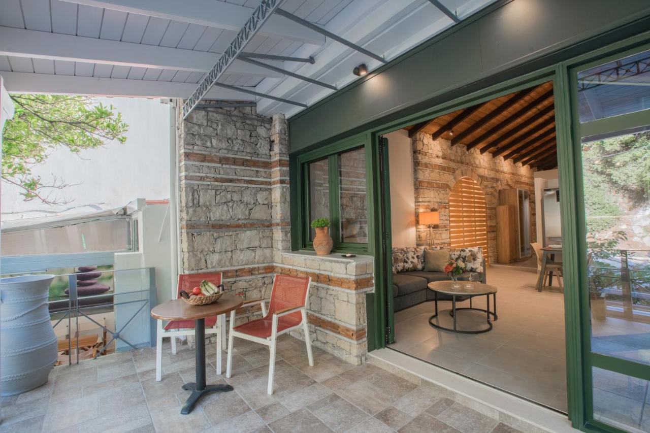 Casa Leone, Cosy Apartment Overlooking The Square Spílion Exterior foto